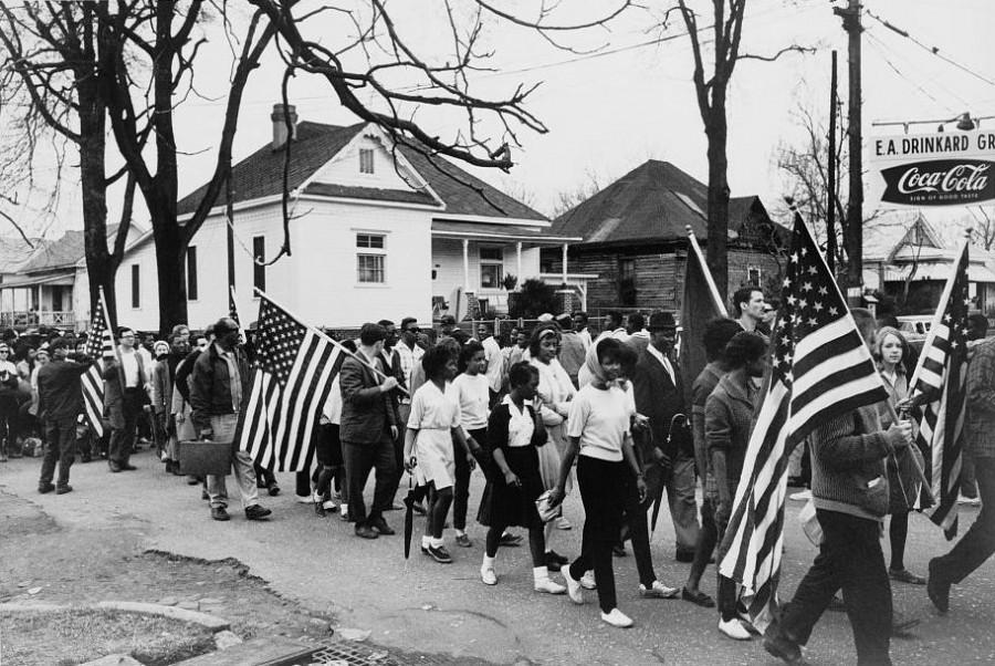 Protesters+marching+in+the+civil+rights+march+from+Selma+to+Montgomery%2C+Ala.%2C+in+1965.