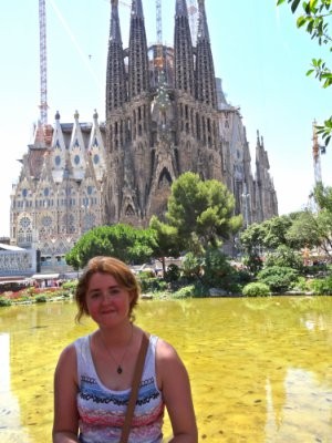 Raul took us to a nice view of La Sagrada Familia for pictures. 