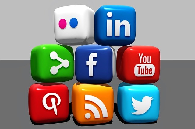 social media by pixabay
