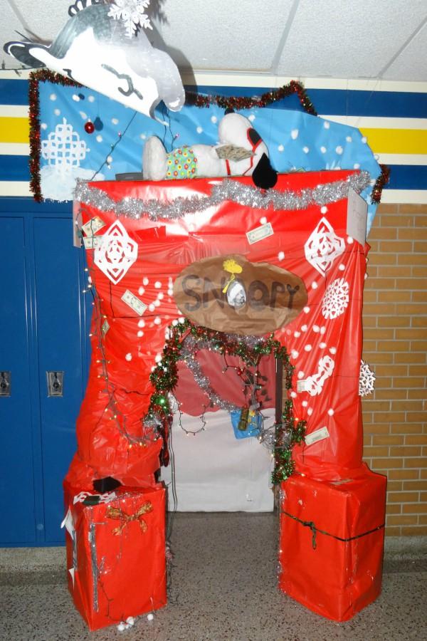 Mr. Michael Whalen goes all out with Snoopy's dog house.