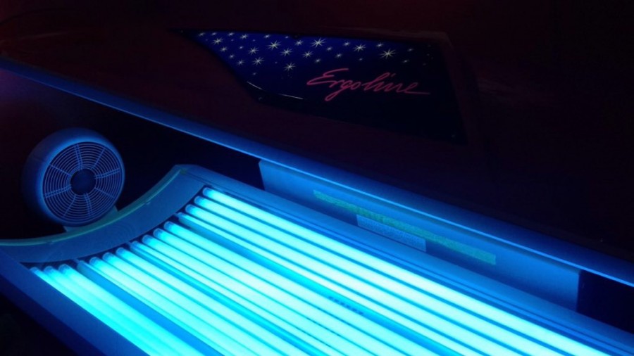 Congresswoman wants indoor tanning to be illegal for minors