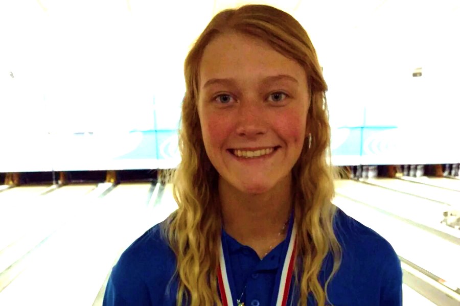 Hannah+Ploof%2C+senior%2C+won+the+Division+2+individual+bowling+state+title+Saturday%2C+March+5.