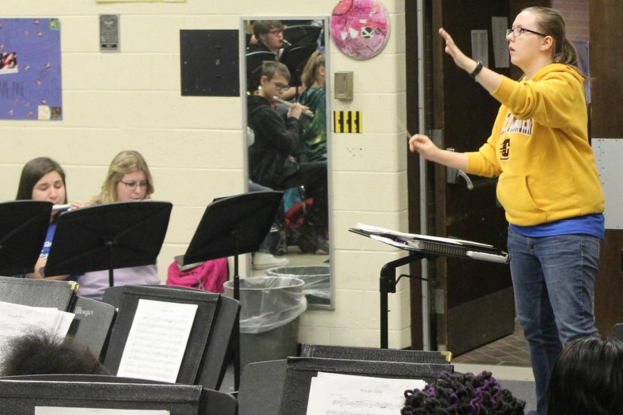 Ms. Alison Phelps directs her band class during 6th hour.