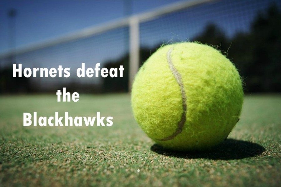 Tennis+glides+past+Blackhawks