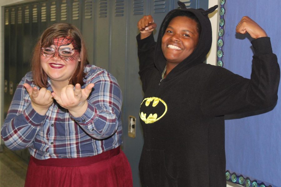 Seniors Audriana Counelis and Chiny Miles show their love for DC and Marvel Comics.