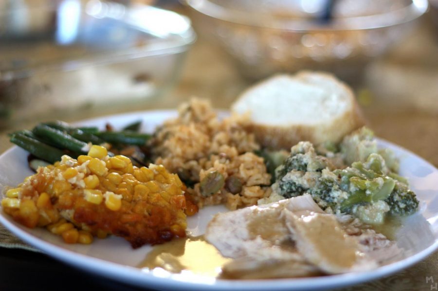 Students devour a variety of foods on Thanksgiving.