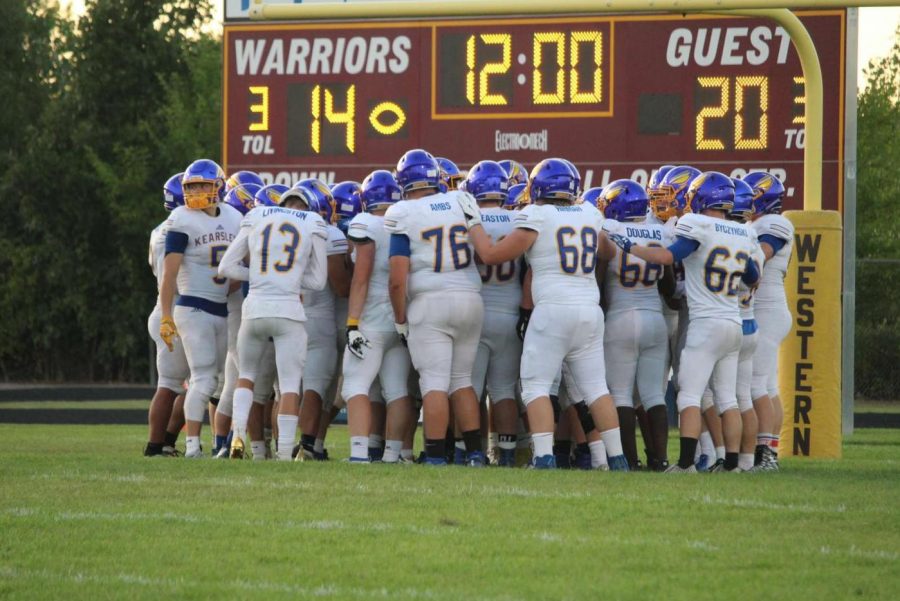 The football team leads Bay City Western 20-13 in an away game Saturday, August 31. The Hornets will look to improve upon last years success in the upcoming season.