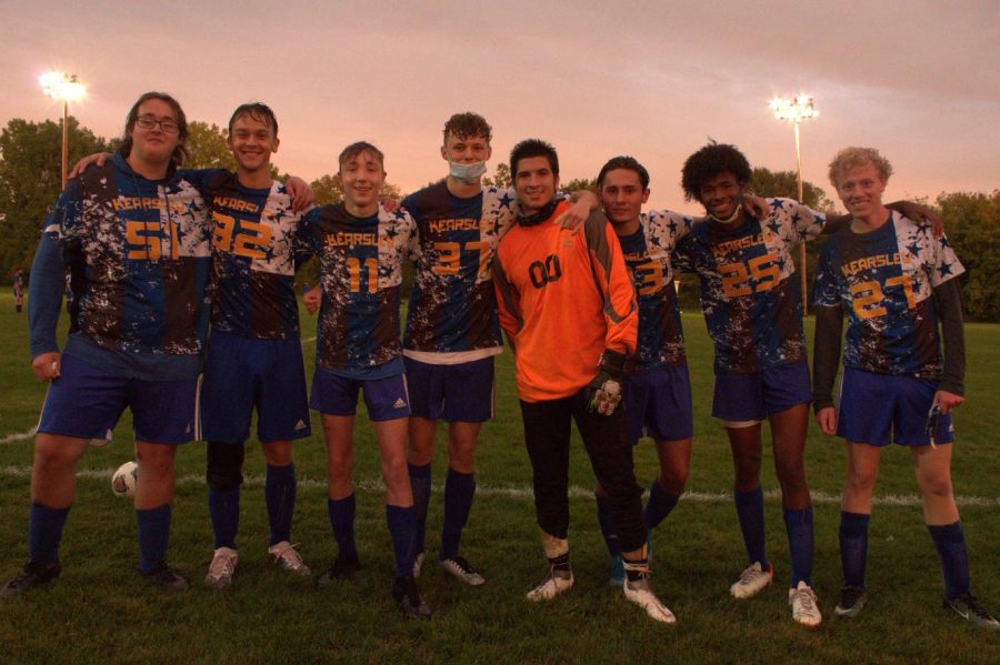 Seniors Jackson Shock (l to r), Chase Canamore, Caleb Lasley, Brian Boisen, Elija Rodriguez-Garza, Ethan Young, Rodney Richards, and Josiah Trizl gather after halftime Monday, Sep. 28.